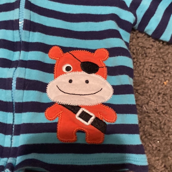 9-12m zip up hoodie - Picture 4 of 4